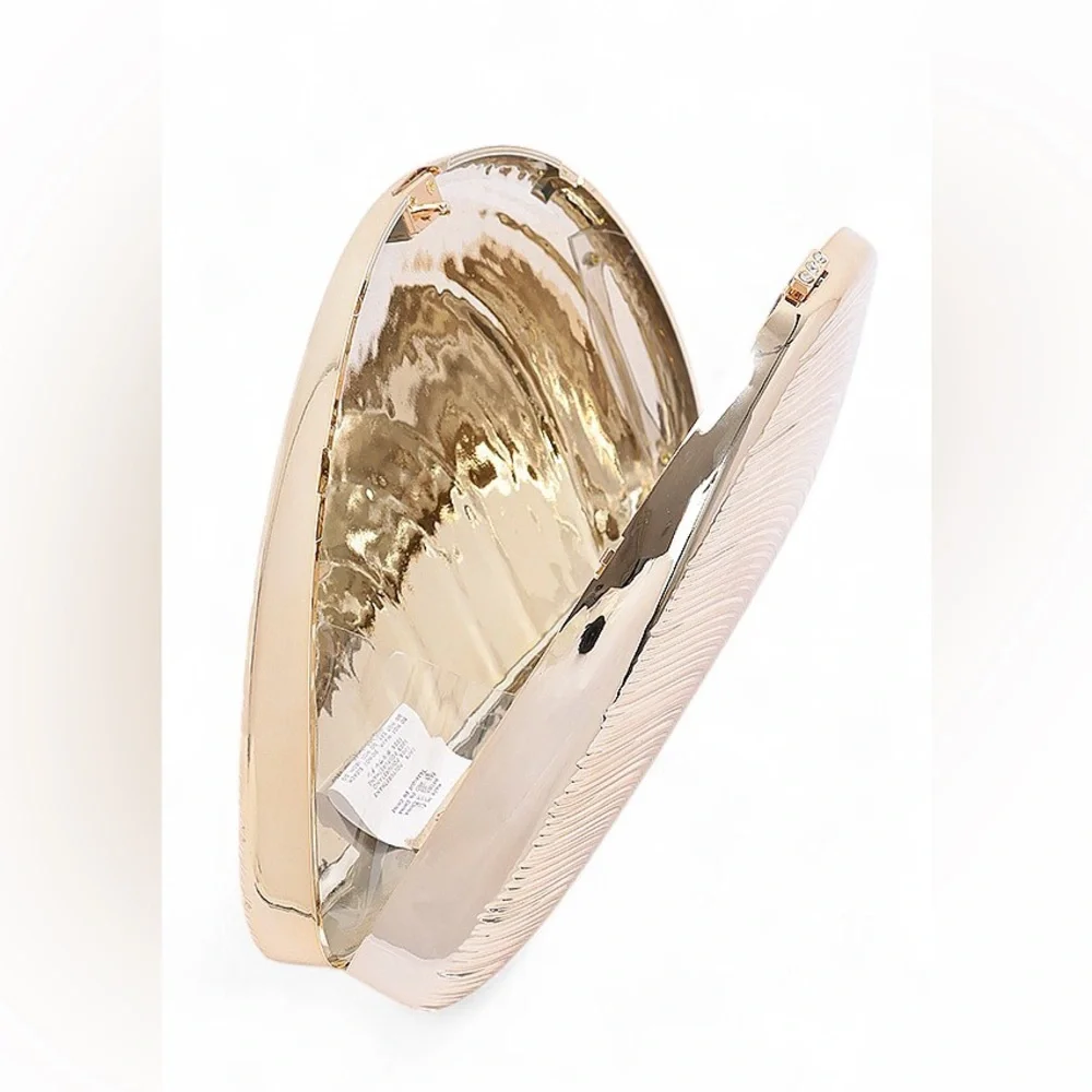 Elegant Metallic Gold Clam Shell Box Clutch Bag